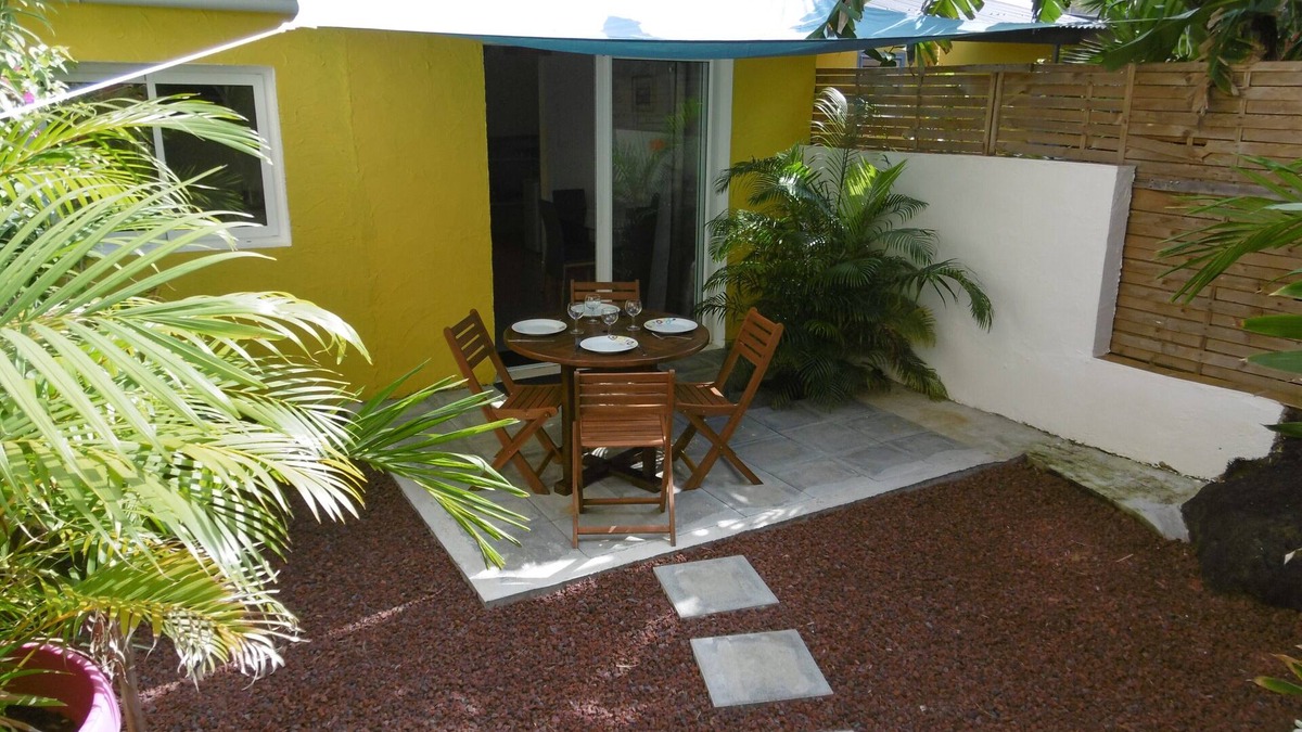 Saint-Pierre De La Reunion Apartment | Charming apartment with garden in Terre Sainte (Saint Pierre)