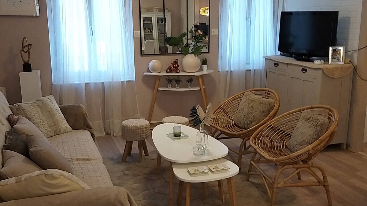 Agen Apartment | Charming apartment with free parking nearby. Wifi