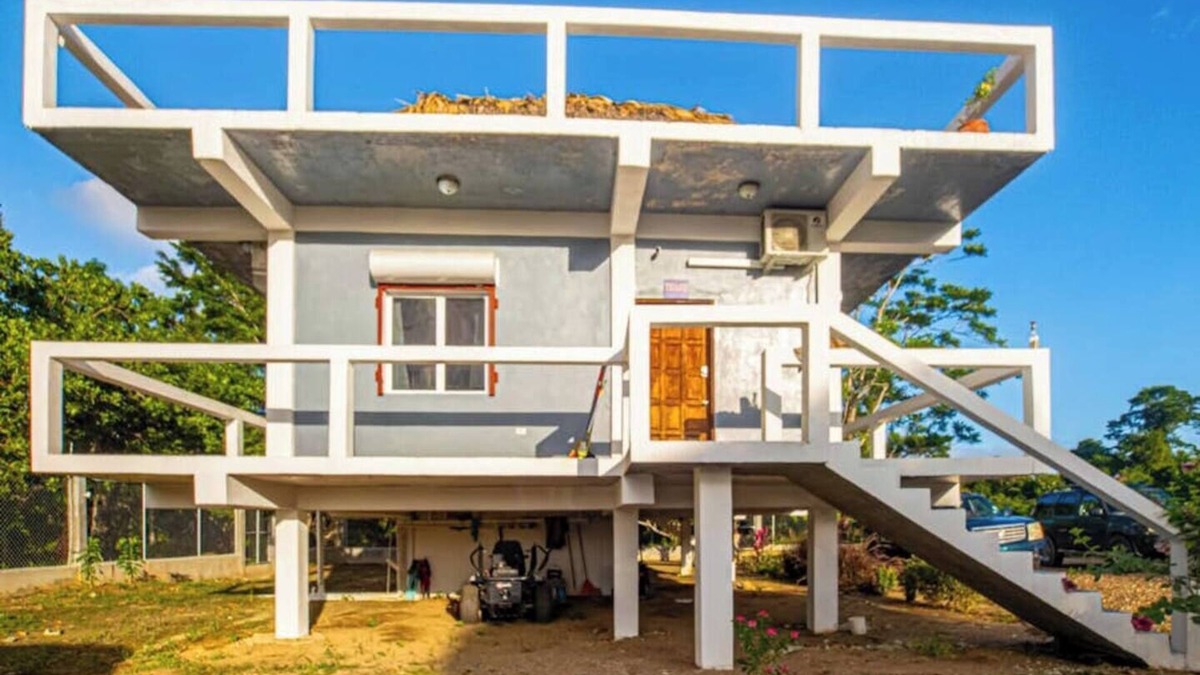 Dangriga Apartment | Charming Apt in Coconut Orchard