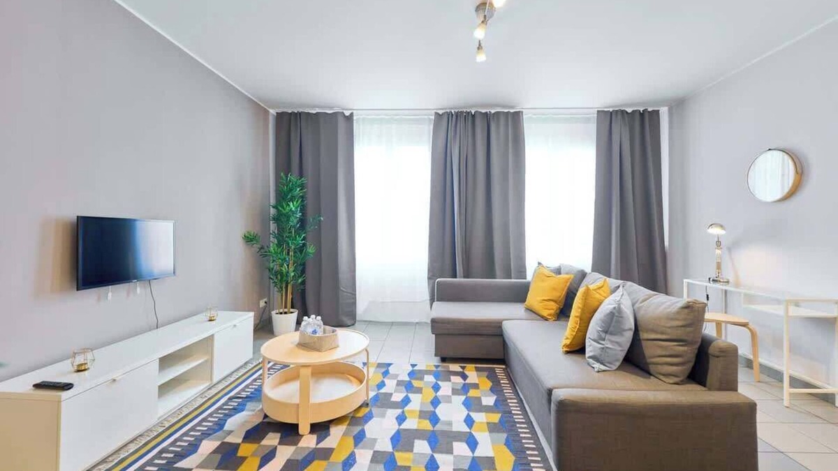 Lower Town Apartment | Charming Apt in Heart of Grand Place 1