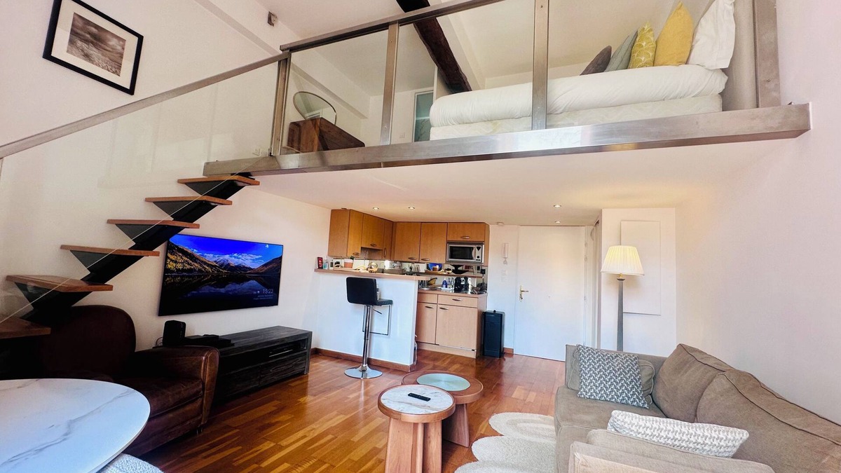 Jean-Medecin Apartment | Charming apt Massena, central Nice exceptional location very quiet, WiFi & A/C