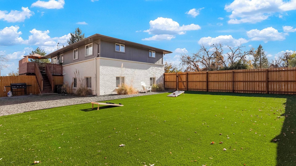 Highlands House | Charming Arvada Getaway, Amazing Yard, and Hot Tub