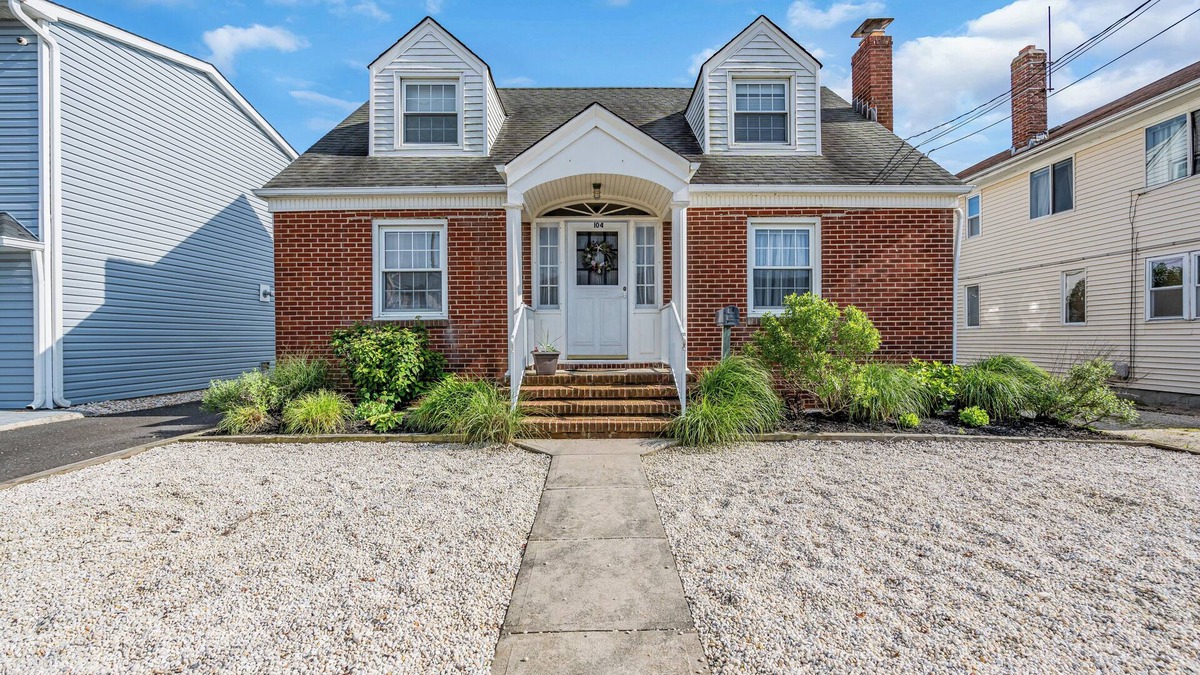 Point Pleasant Beach Apartment | Charming Beach Apartment 1 Block to the Beach