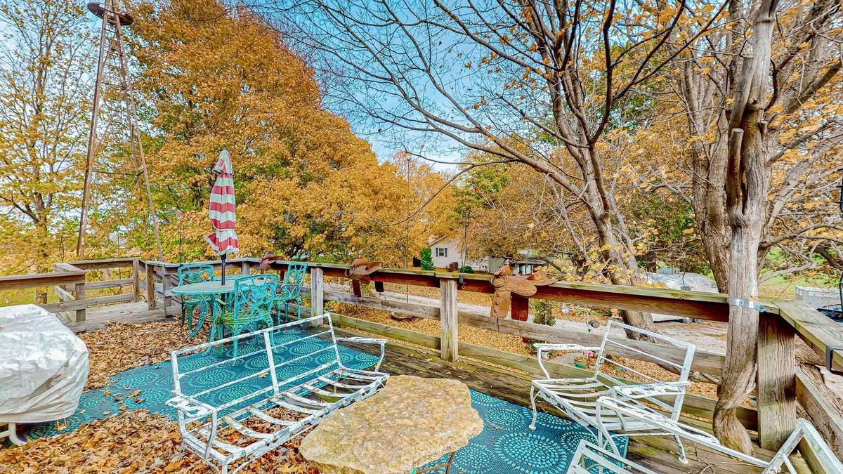 Lowder House | Charming barn-turned-home with hot tub & W/D - quiet location & dog-friendly