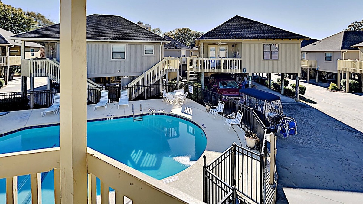 The Dunes Condo | Charming Beach Cottage | Steps to Sun & Sand | Guest Cottage 14