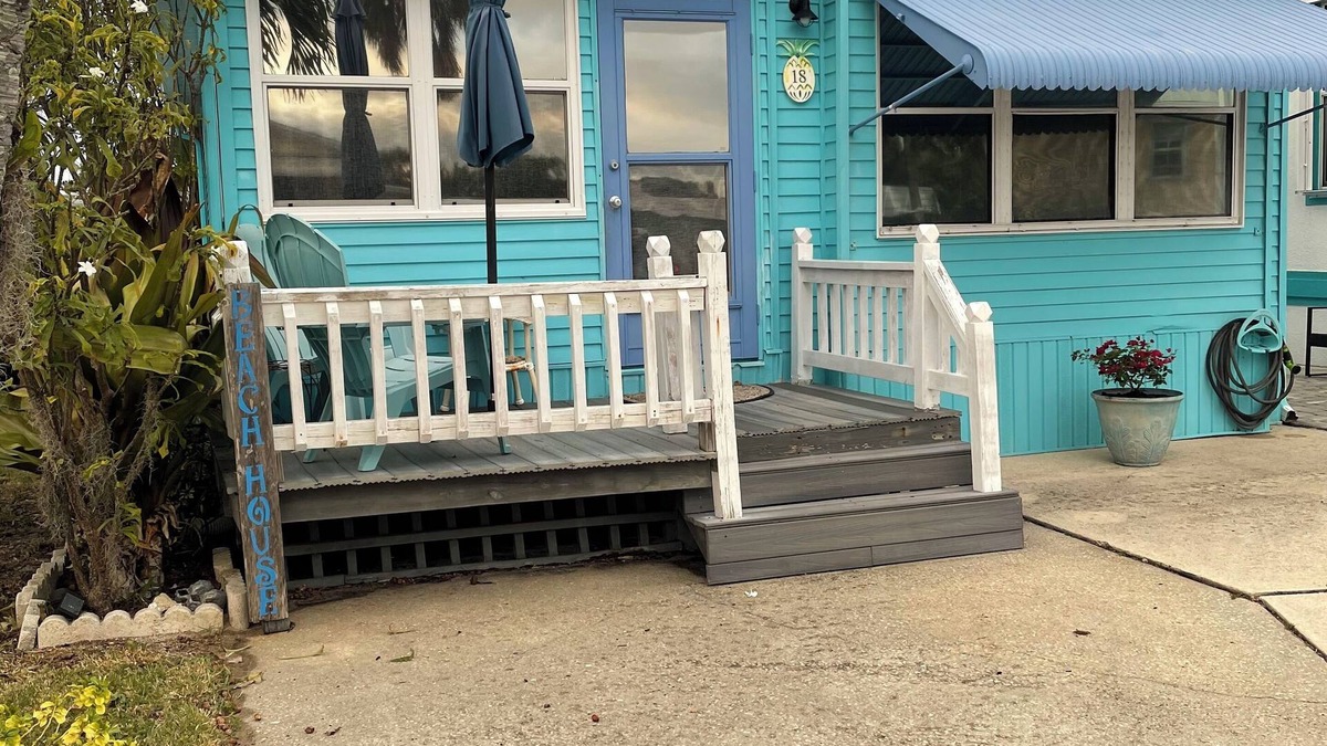 Hutchinson Island South Cottage | Charming Beach Cottage in Windmill Village located on Hutchinson Island.