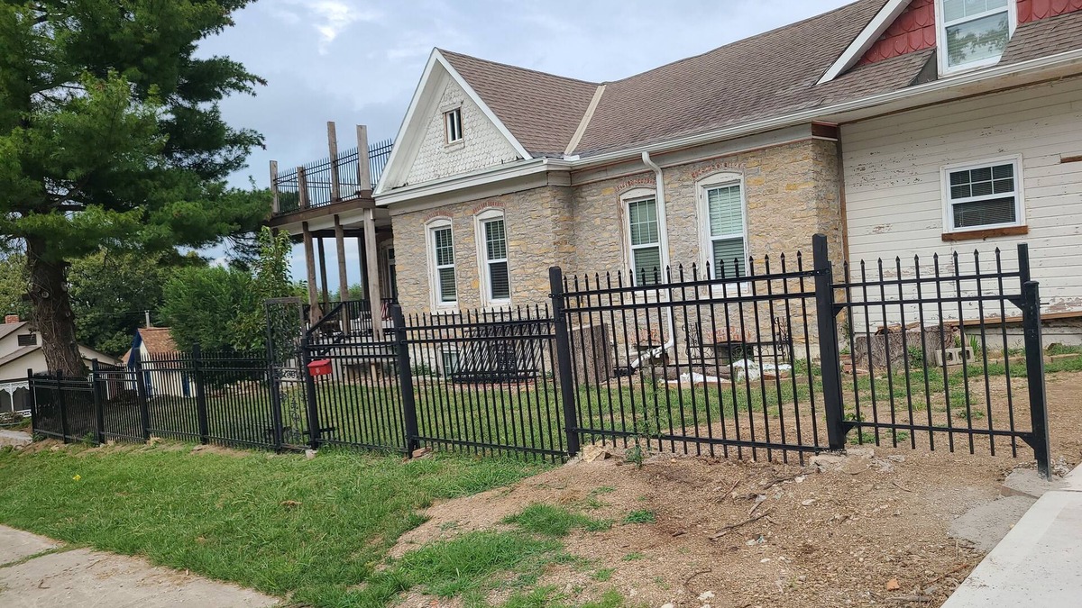 Kansas City House | Charming bedroom in a vintage house with AC, WiFi in fantastic Kansas City