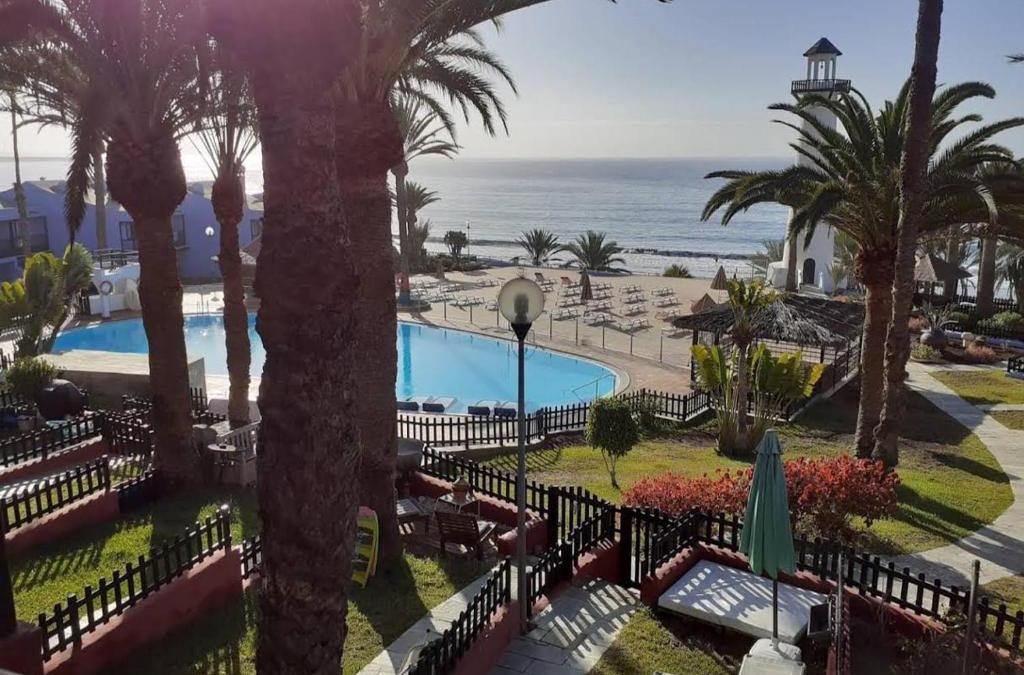 Playa del Aguila Apartment | Charming Bellagio SUN CLUB