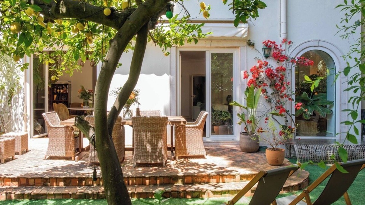 Merces House | Charming bourgeois house with garden in the heart of Lisbon - sleeps 8