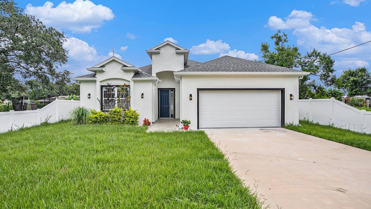 Greater Palm River Point CDC House | Charming Brand New 3-bedroom house with WiFi and AC in lovely Tampa