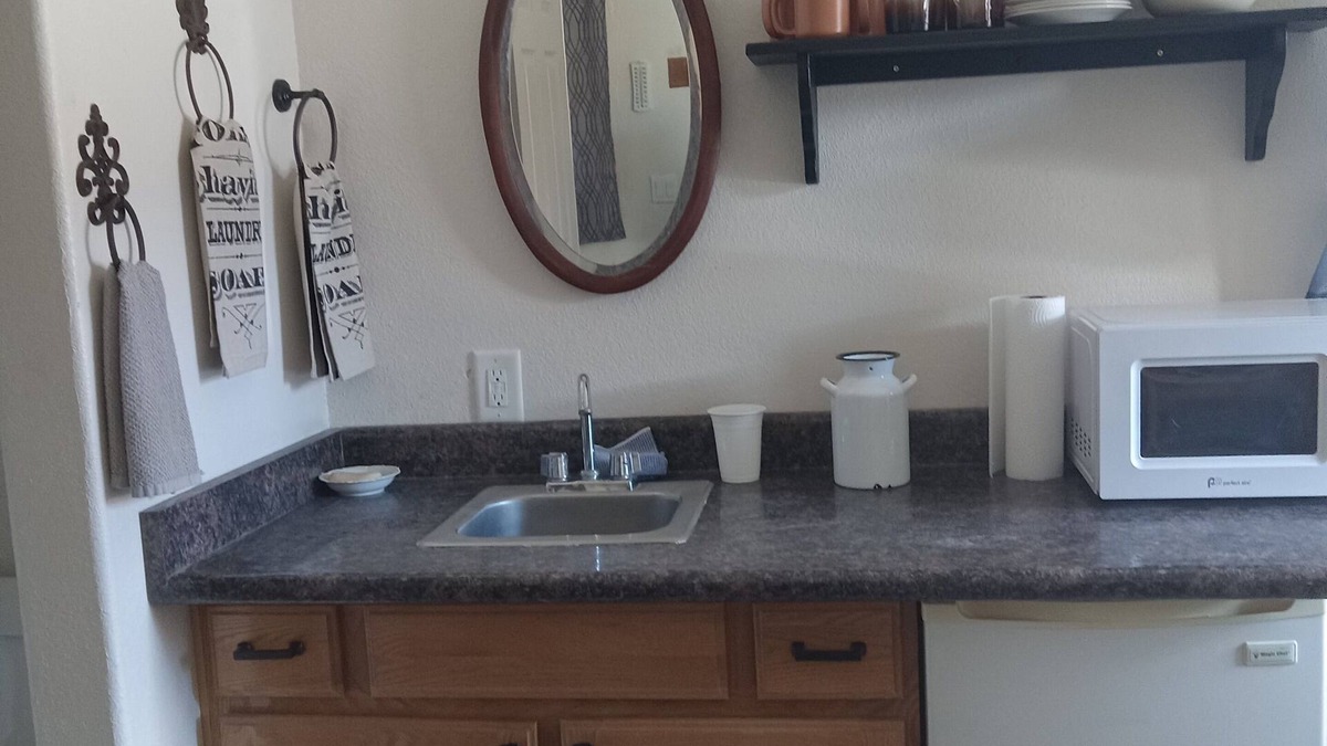 Mancos House | Charming bungalow in historical Mancos with WiFi. Privacy and beautiful views.