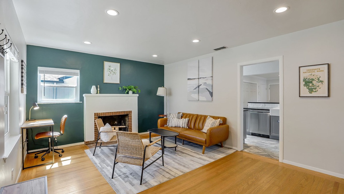 Southeastern Sacramento House | Charming Bungalow in Quiet Tahoe Park Neighborhood