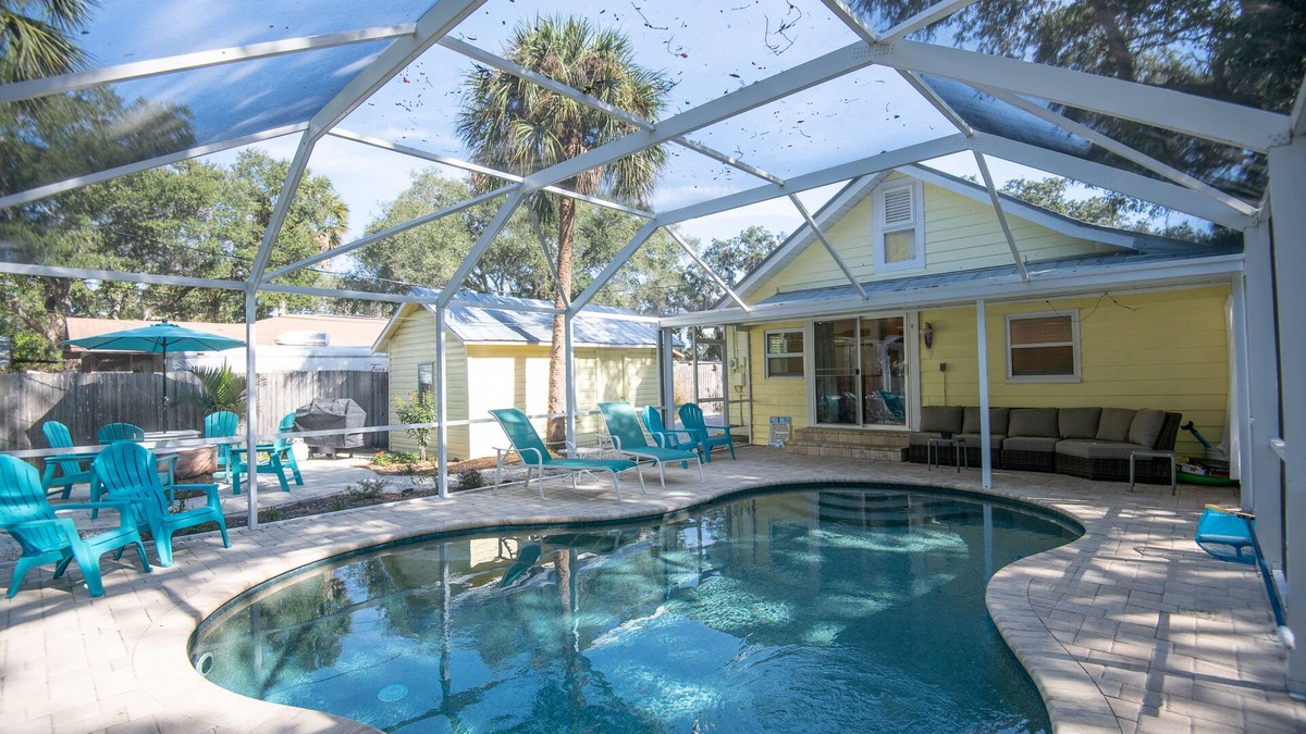 Gulfport House | Charming Bungalow | Private Pool & Yard