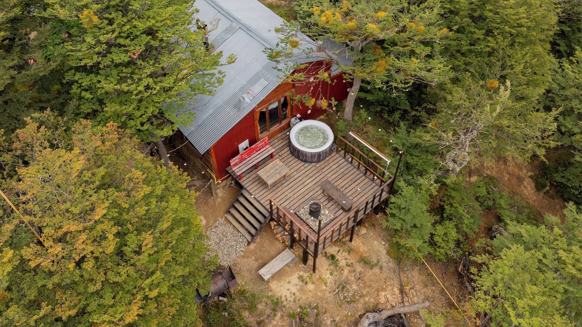 Province of Tierra del Fuego Cabin | Charming Cabin in the Woods with Jacuzzi and Movie Theater