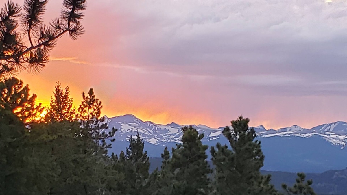 Coal Creek Cabin | Charming cabin with Continental Divide views for miles