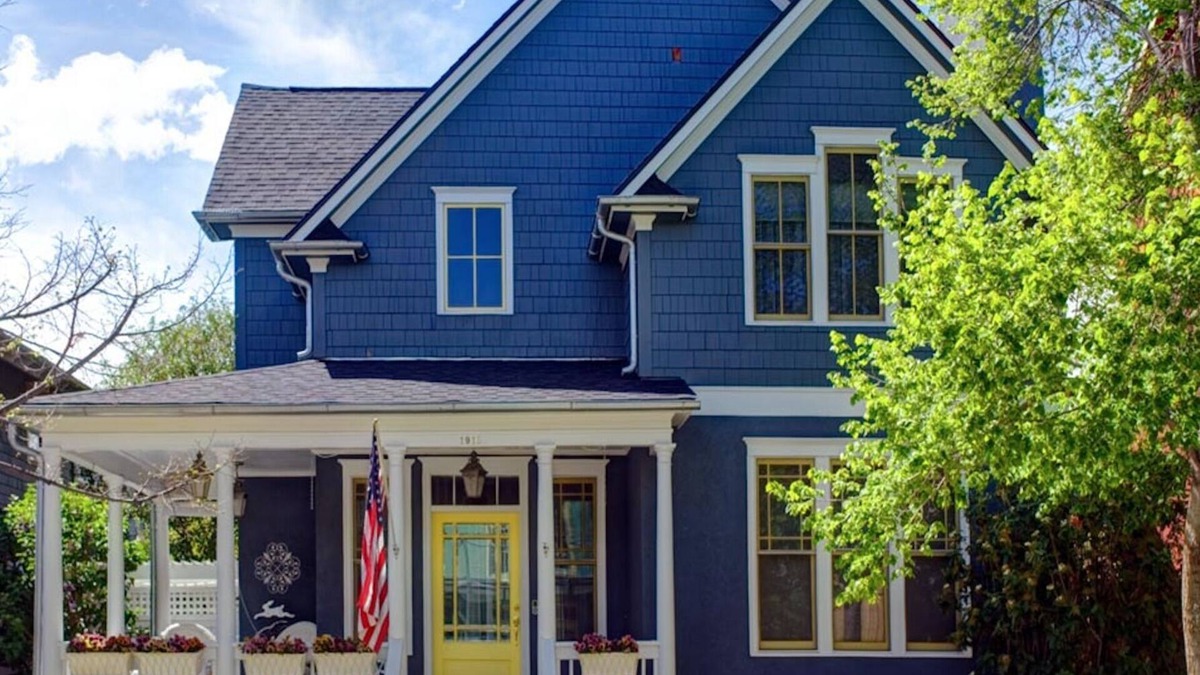 Longmont Condo | Charming Carriage House In Prospect New Town