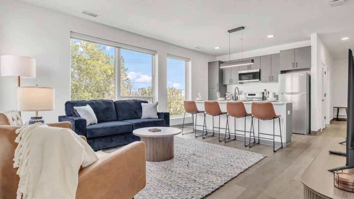 University Circle Apartment | Charming & Central 2BR | Cleveland Clinic