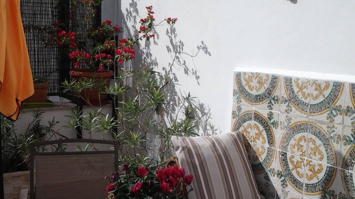 Ruggero Settimo House | charming, central, quiet loft with terrace and fireplace. Free Wifi