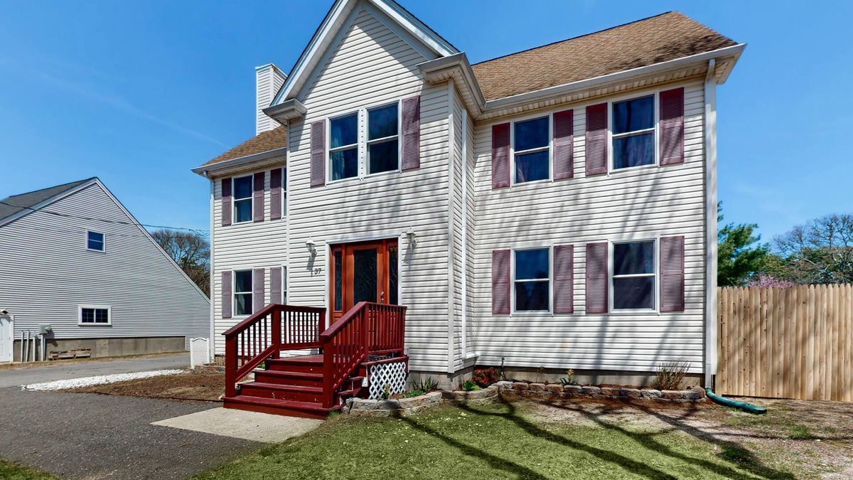 Buzzards Bay House | Charming coastal home with sunny rooms, private backyard, & walk to beach