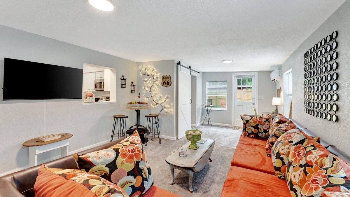 Largo House | Charming Coastal House Near Beaches
