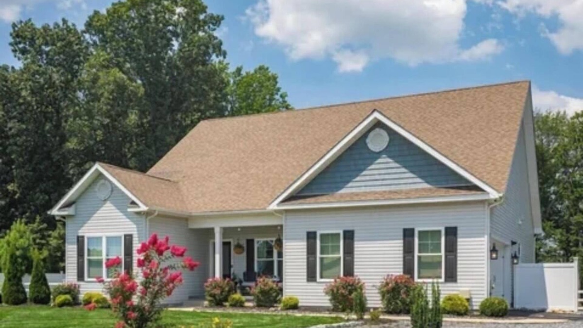 Rehoboth Beach House | Charming Coastal Retreat Lewes 3 Bed 3 Bath Home Close to the beach and Outlets