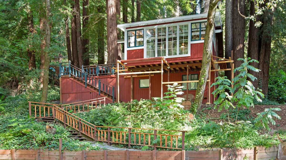 Mount Hermon Cabin | Charming & colorful cabin with a furnished deck & forest views - dog-friendly