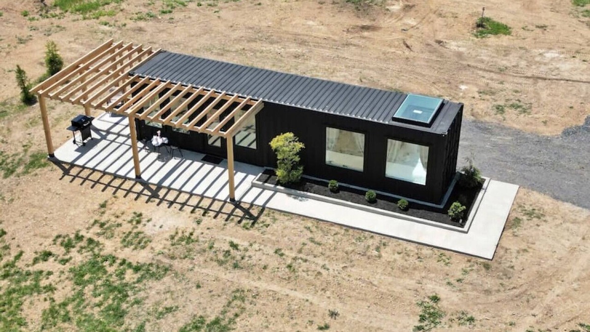 Pine Grove Apartment | Charming Container Getaway Amidst Rural Serenity