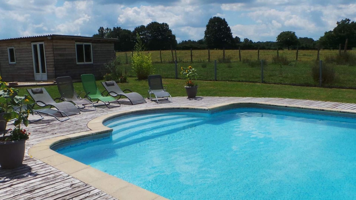 Creuzier-le-Neuf Cottage | Charming Cottage: Private Pool, Fireplace, Garden, Near Vichy, Sleeps 6