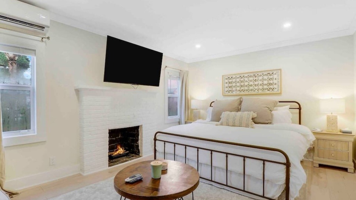 West Palm Beach Apartment | Charming Cottage on Croton #1