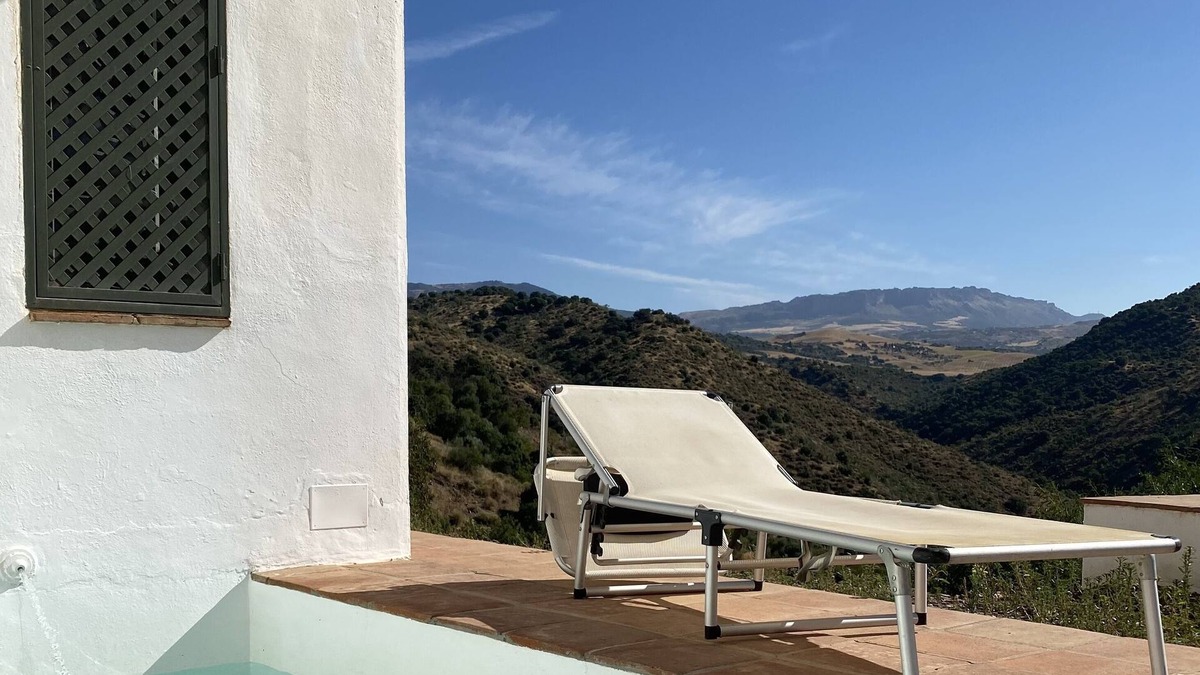 Alora Cottage | Charming cottage and beautiful views of Torcal de Antequera