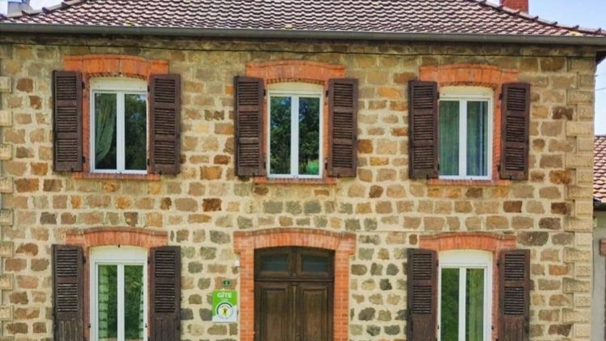 Neronde Cottage | Charming cottage for 6 people in Néronde