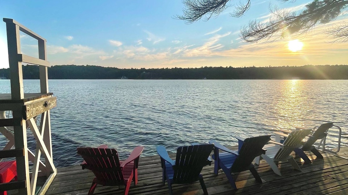 Seguin Cottage | Charming Cottage In Muskoka, on Lake Joe, Minutes from Golf & Winter Activities