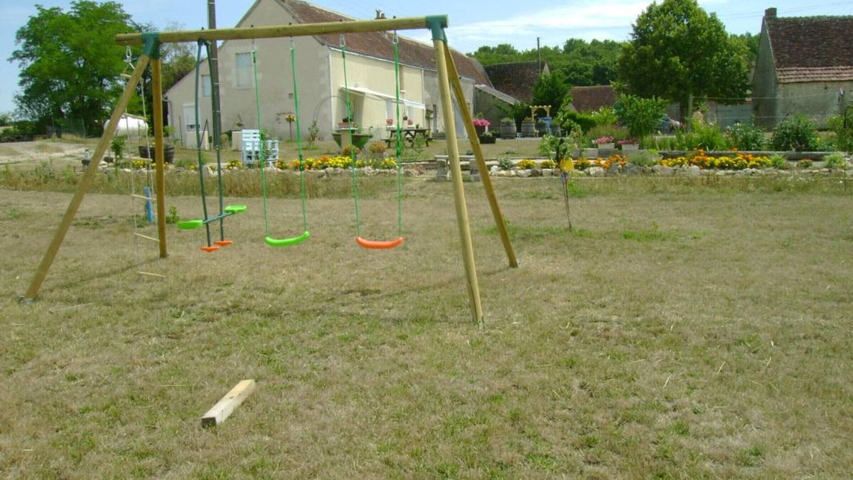 Chedigny Cottage | Charming Cottage in Touraine, Private Garden, 3 Bedrooms