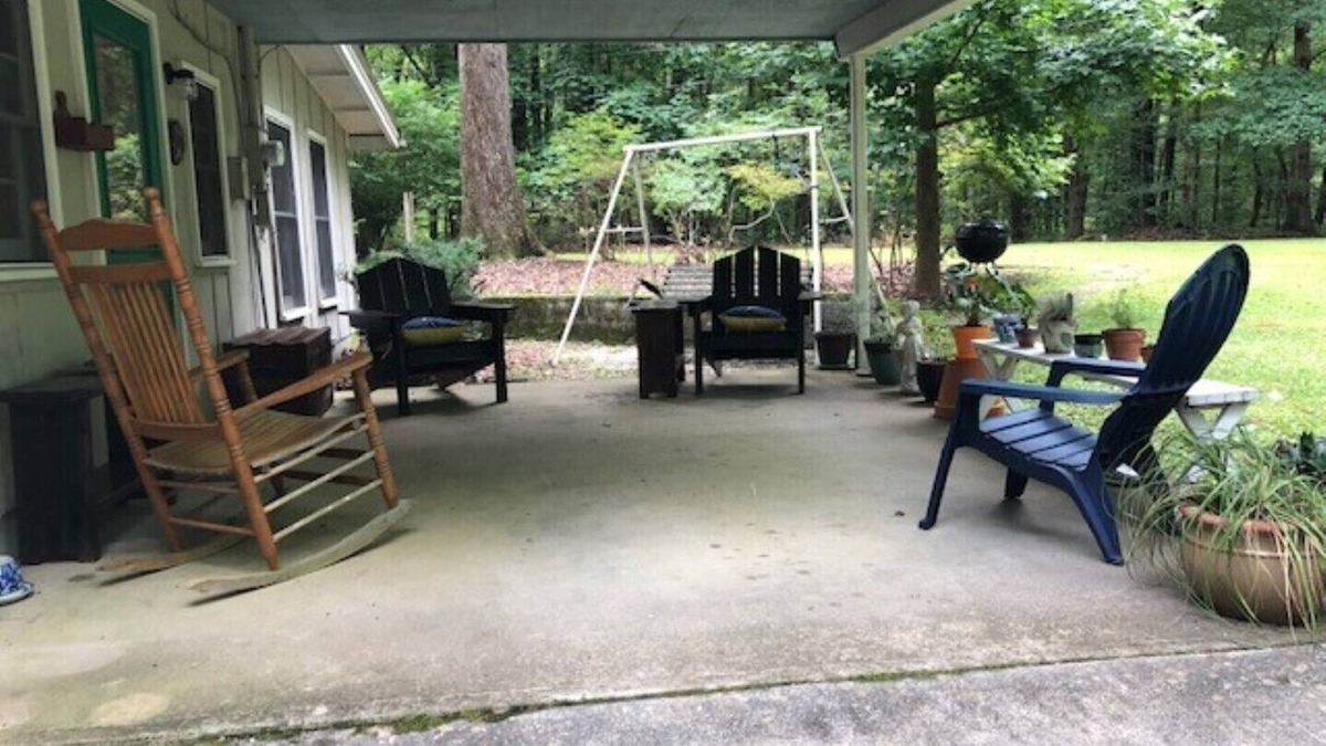 Sewanee Cottage | Charming cottage in wooded location
