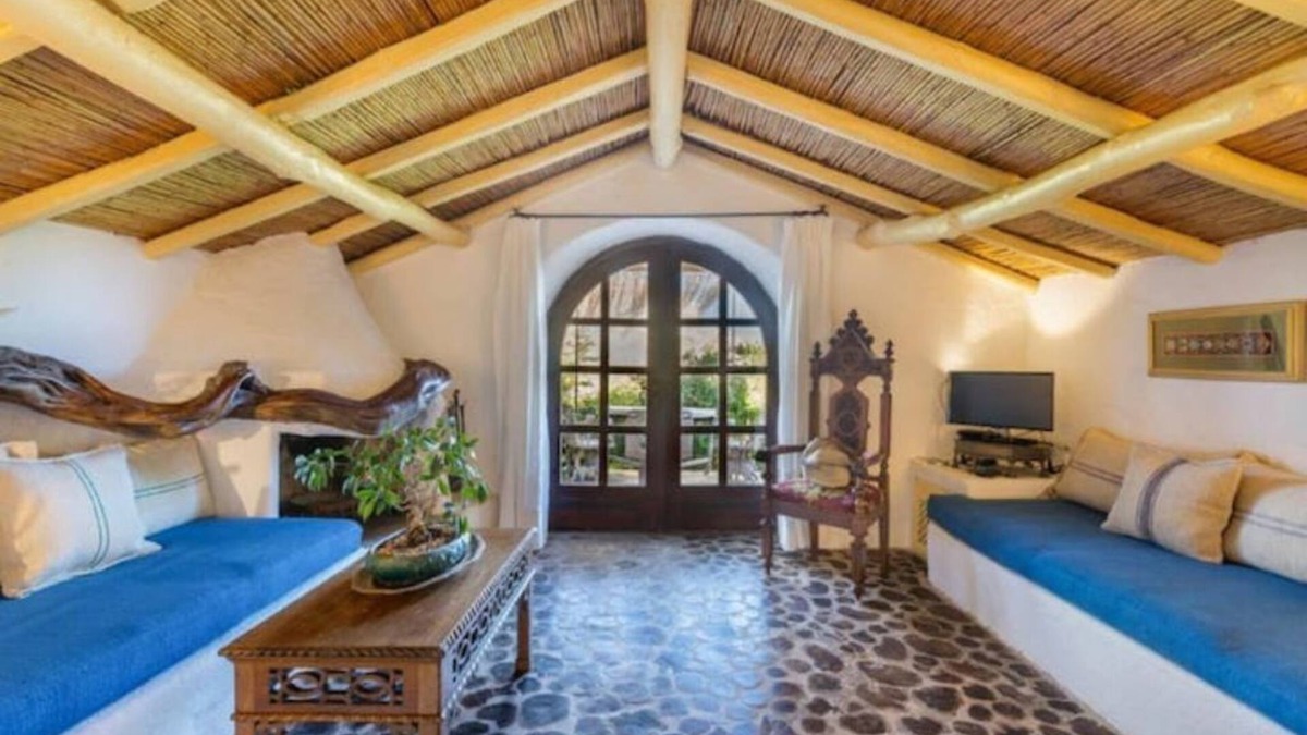 San Pantaleo Cottage | Charming cottage in San Pantaleo. House "The Wisteria"