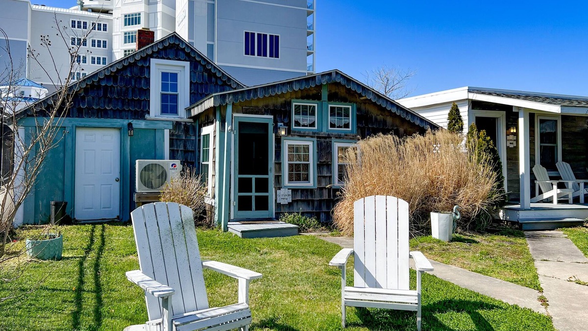 Ocean City Cottage | Charming cottage near the boardwalk & beach with AC, WiFi, kitchen