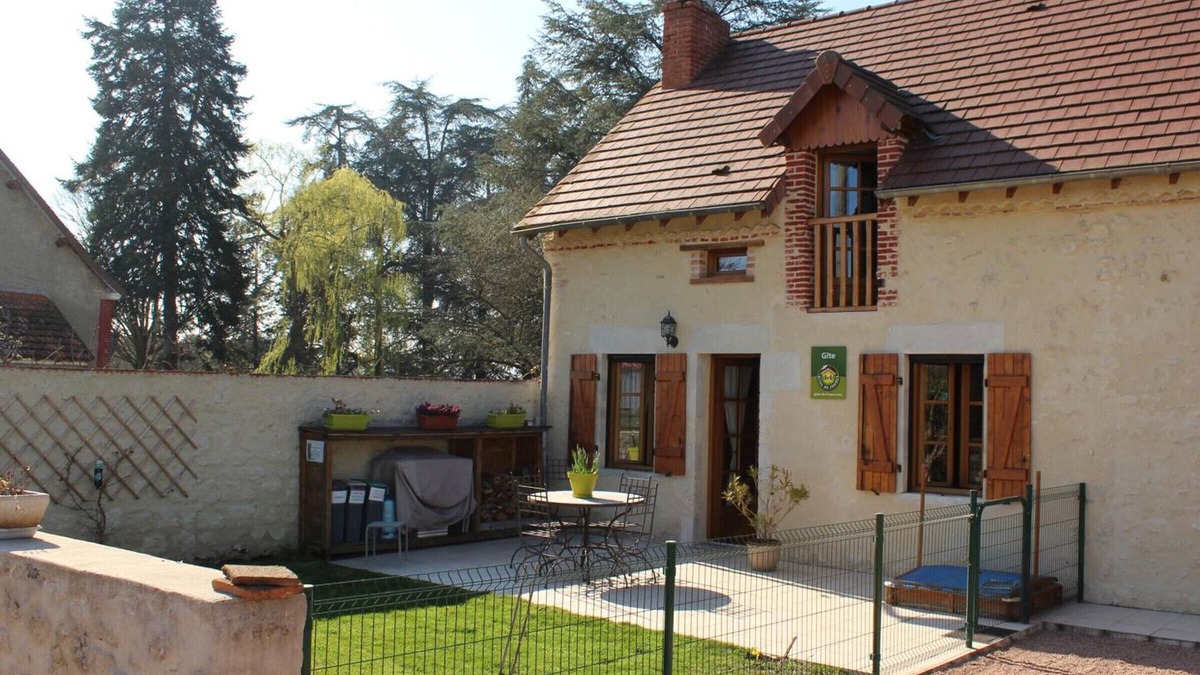 Barberier Cottage | Charming Cottage near St Pourçain - Renovated, Fireplace, Terrace, Pet Friendly