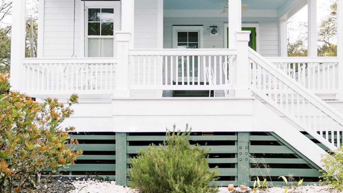 Southport Cottage | Charming Cottage near downtown Southport