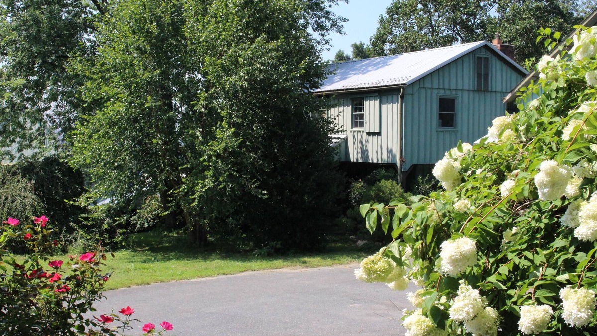 Jarrettsville Apartment | Charming Cottage Farm Loft