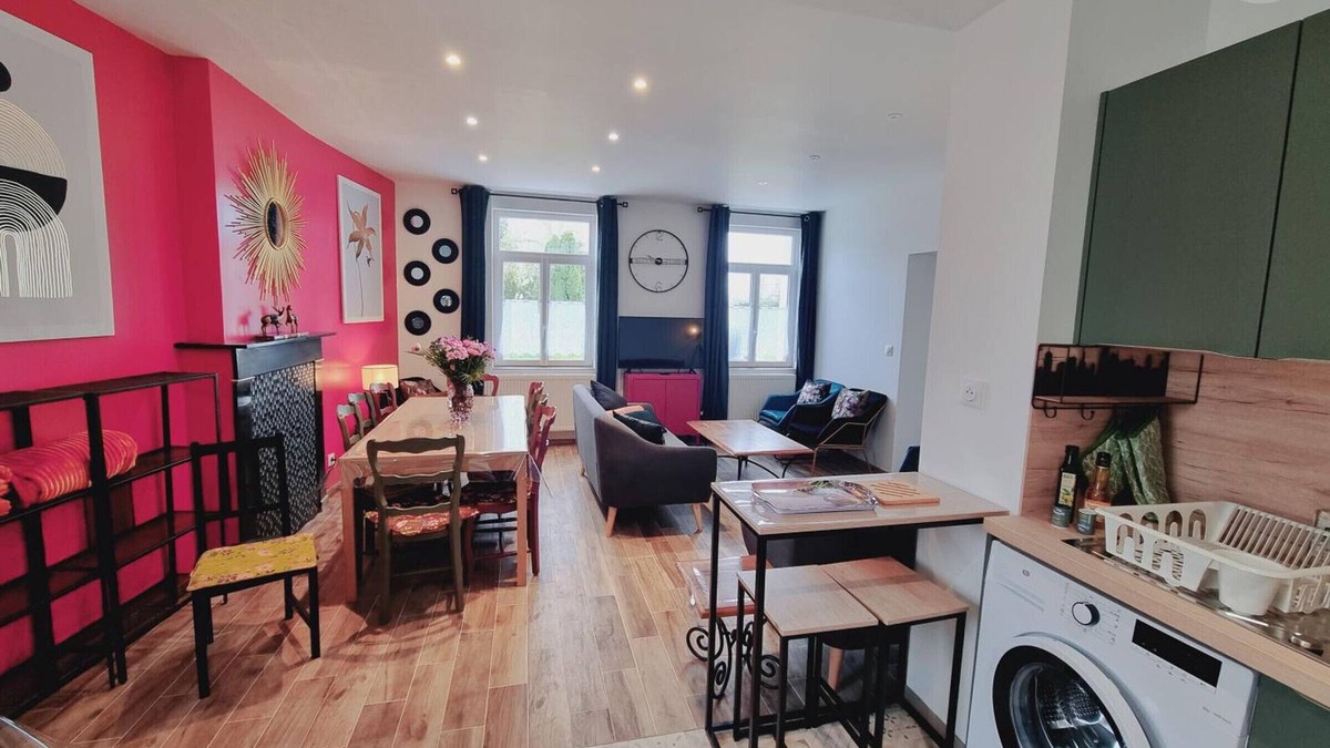 Wallers Cottage | Charming Cottage with Modern Amenities, Near Scenic Trails and UNESCO Heritage Sites