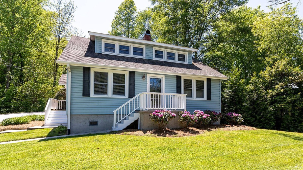 Brevard House | Charming Cottage Within Walking Distance to Downtown Brevard & Brevard College.