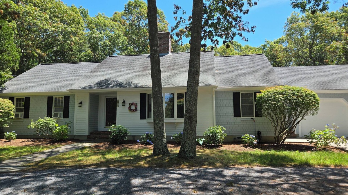 Marstons Mills House | Charming Cotuit Home, JUST REDUCED.n400.00 per night-Small Pet OKnSleeps 8.