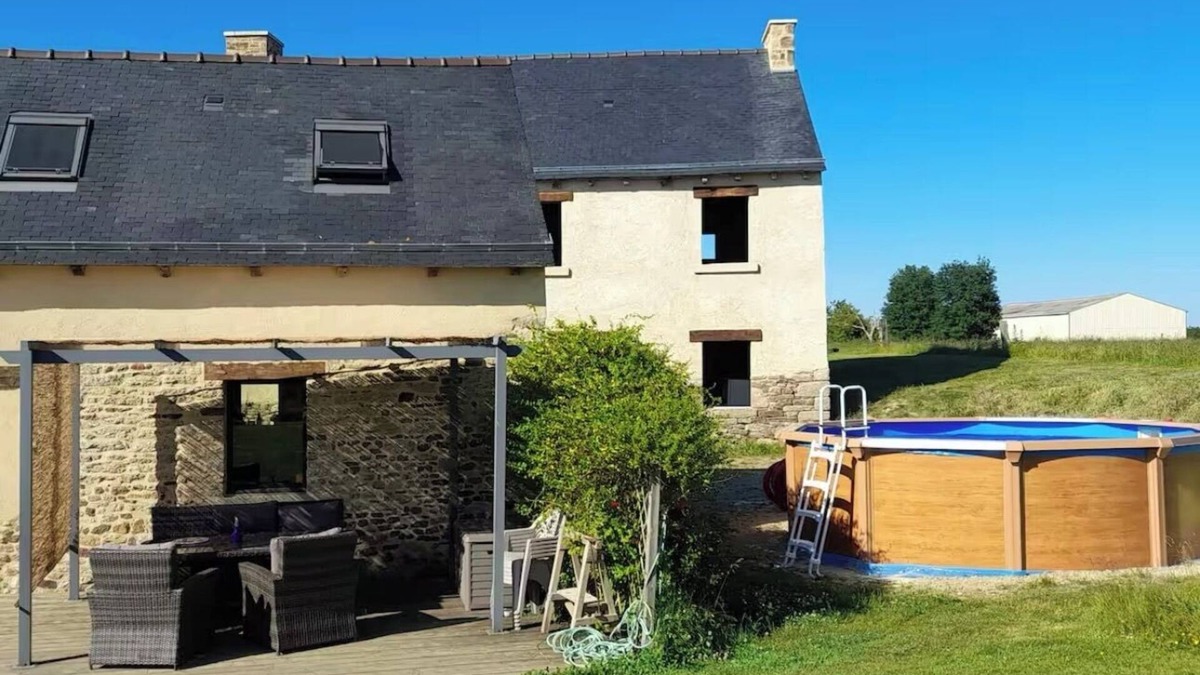 Yvignac-la-Tour House | Charming country house with swimming pool