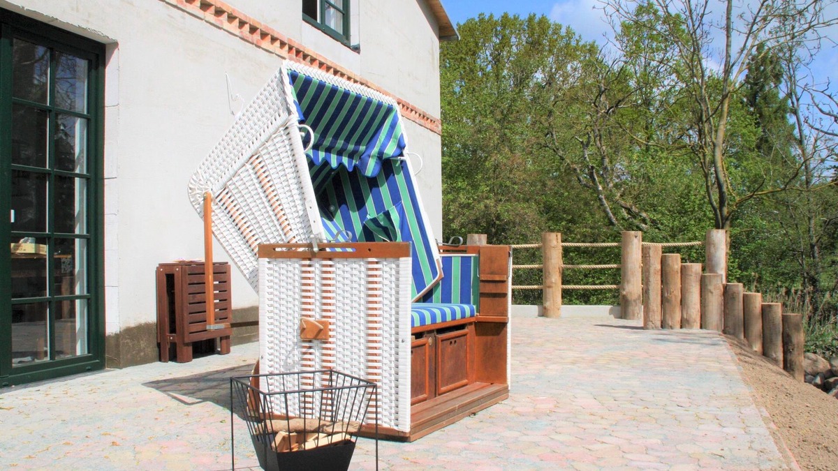 Hanstorf House | Charming country house on the coast of MV, close to the beach, far away from the mainstream, 4P.