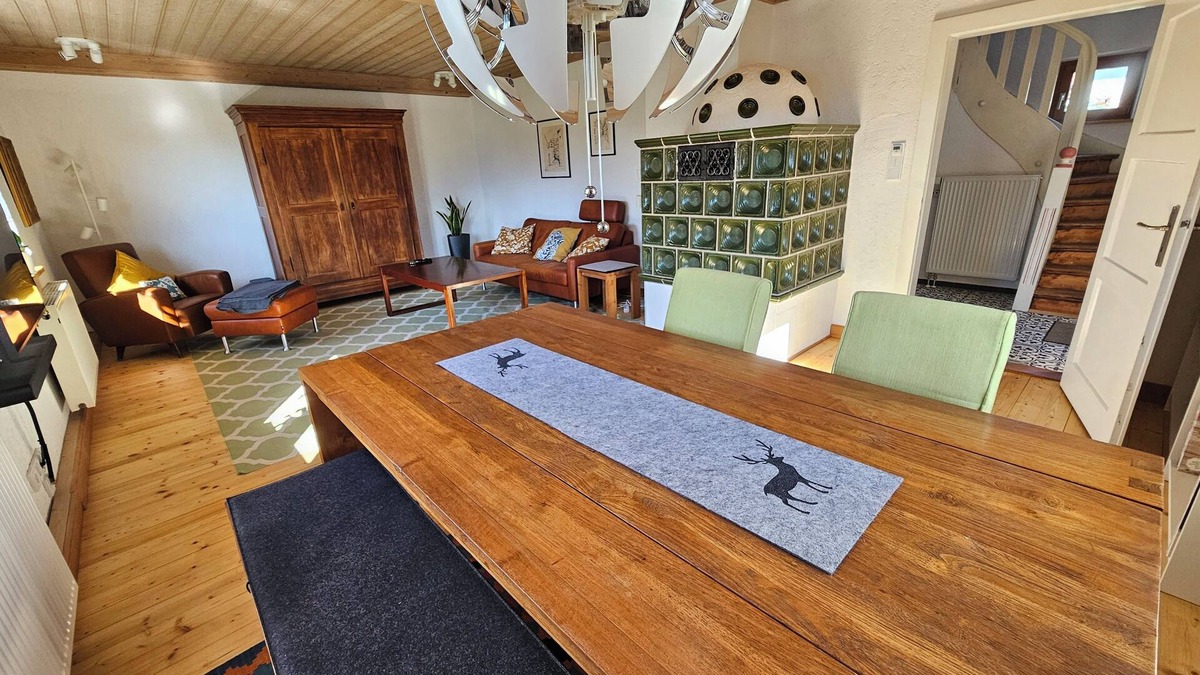 Penzberg House | Charming country house with garden - near the Alps and lakes