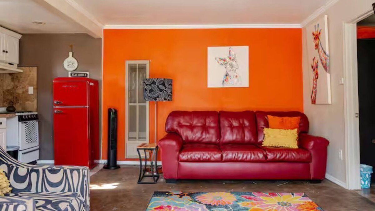 Leimert Park Cottage | Charming Cozy 2-bedroom cottage in amazing Los Angeles with WiFi, AC