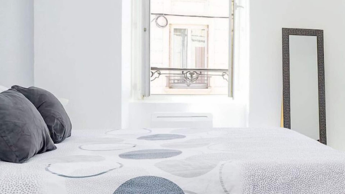 Montlucon Apartment | Charming cozy apartment downtown