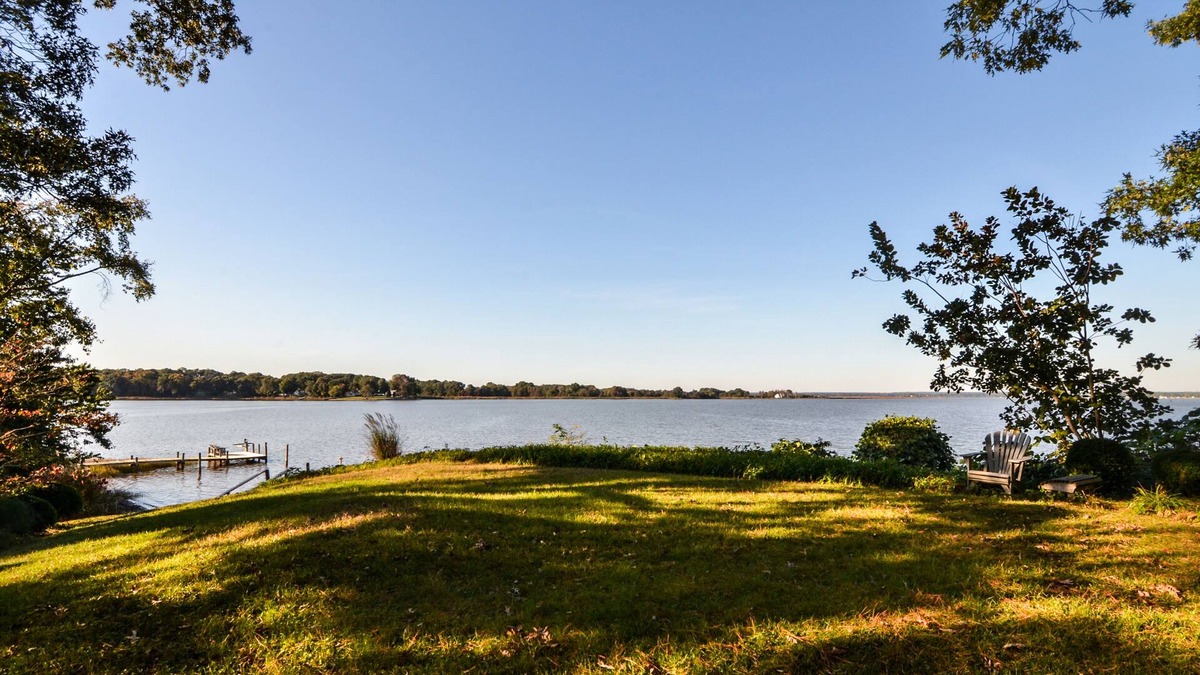 Millers Tavern Cottage | Charming Cozy Cottage on the Rappahannock w/ private pier & expansive views!