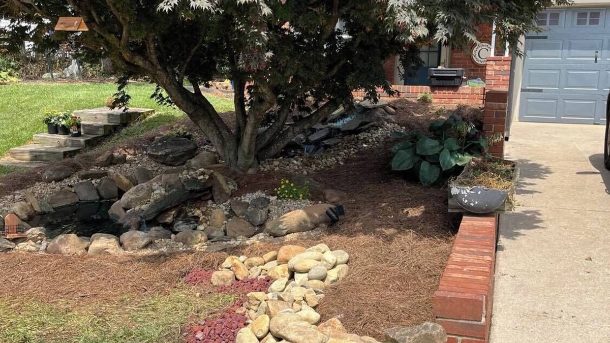 Canton Cottage | Charming, cozy cottage in amazing Canton with WiFi, AC