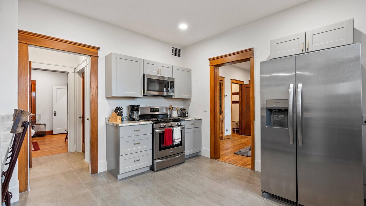 Ogden House | Charming Downtown Cottage with Modern Touches- Mountain View!